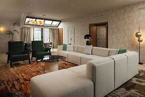 Hilton Milan
