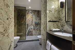 Hilton Milan