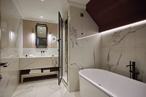 Hilton Milan