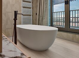 Hilton Milan