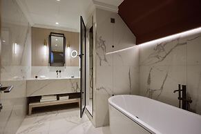 Hilton Milan