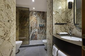 Hilton Milan