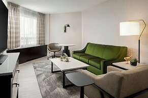 Sheraton Montreal Airport Hotel