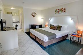 Elkira Court Motel