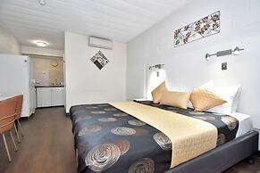 Elkira Court Motel
