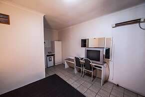 Elkira Court Motel
