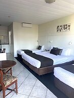 Elkira Court Motel