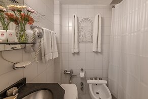 Exe Hotel Colón