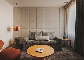 Catalonia Boulevard