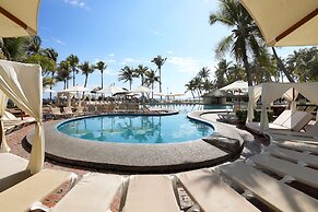 Emporio Ixtapa - with Optional All Inclusive