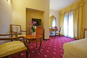 HOTEL STENDHAL