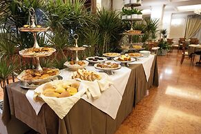HOTEL STENDHAL
