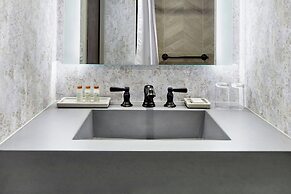 Renaissance Mobile Riverview Plaza Hotel