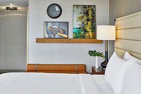 Renaissance Mobile Riverview Plaza Hotel