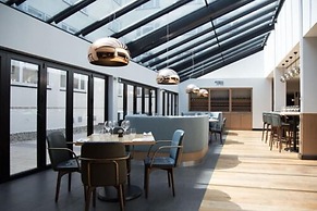 Crowne Plaza Gerrards Cross by IHG