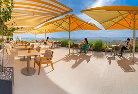 St. George Lycabettus Lifestyle Hotel