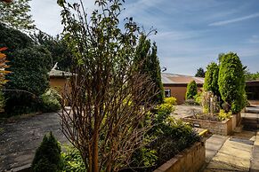 Holiday Inn Gloucester-Cheltenham by IHG