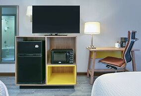 Days Inn by Wyndham Greenville MS