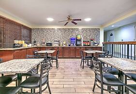 Days Inn by Wyndham Greenville MS