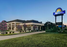 Days Inn by Wyndham Greenville MS