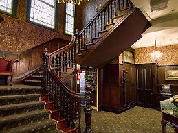 Prince's Gate Hotel