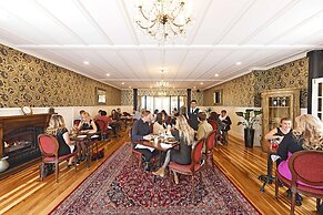 Prince's Gate Hotel