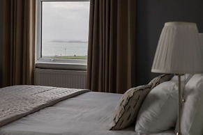 The Queens Hotel