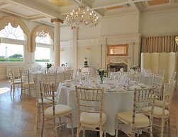 The Queens Hotel