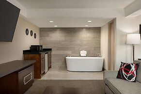 Ramada by Wyndham Del Rio