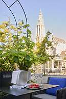 Hilton Antwerp Old Town
