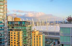 Rosedale On Robson Suite Hotel