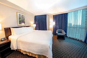 Rosedale On Robson Suite Hotel