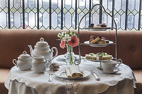 Claridge Hotel