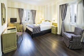 Claridge Hotel