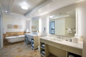 Hawks Cay Resort