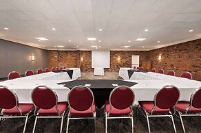 Ramada by Wyndham Cornwall