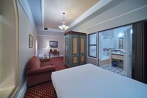 Bedford Regency Hotel, Trademark Collection by Wyndham