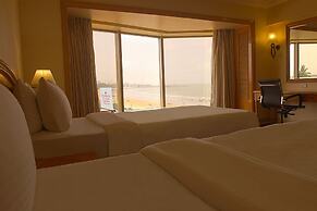 Ramada Plaza by Wyndham Palm Grove