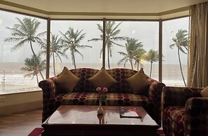 Ramada Plaza by Wyndham Palm Grove
