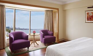 Ramada Plaza by Wyndham Palm Grove