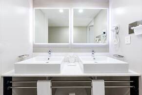 Hotel Casa Blanca