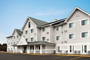 Travelodge Suites by Wyndham Moncton