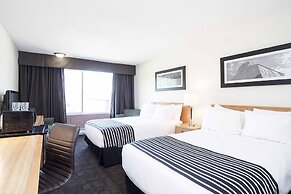 Sandman Inn McBride