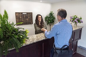 Aurora Inn