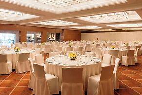 Sheraton Dubai Creek Hotel & Towers