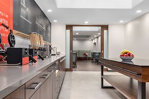 Hampton Inn & Suites by Hilton Toronto Downtown