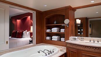 Wedgewood Hotel & Spa