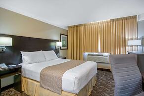 Clarion Hotel