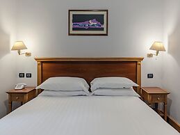 Hotel Diplomatic