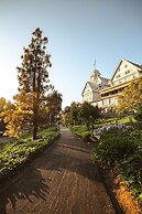 Claremont Resort & Club
